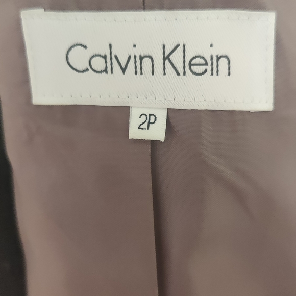 Calvin Klein - Picture 6 of 8